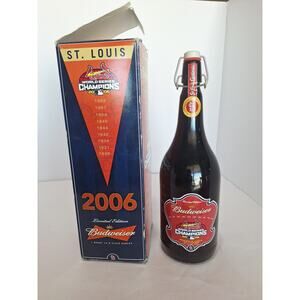 Budweiser 06 St. Louis Cardinals World Series Champions Bottle & Box Collectible